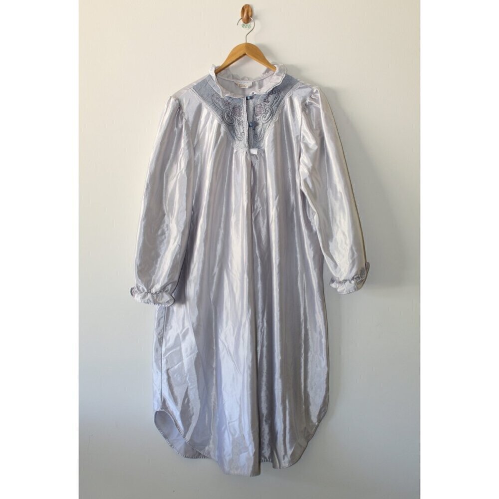 Vintage Sears Cachet Women's Nightgown satin sleepwear Embroidered Size Medium